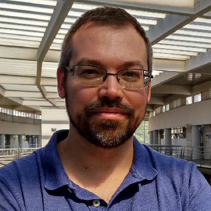 Headshot of Daniel Simões Lopes.